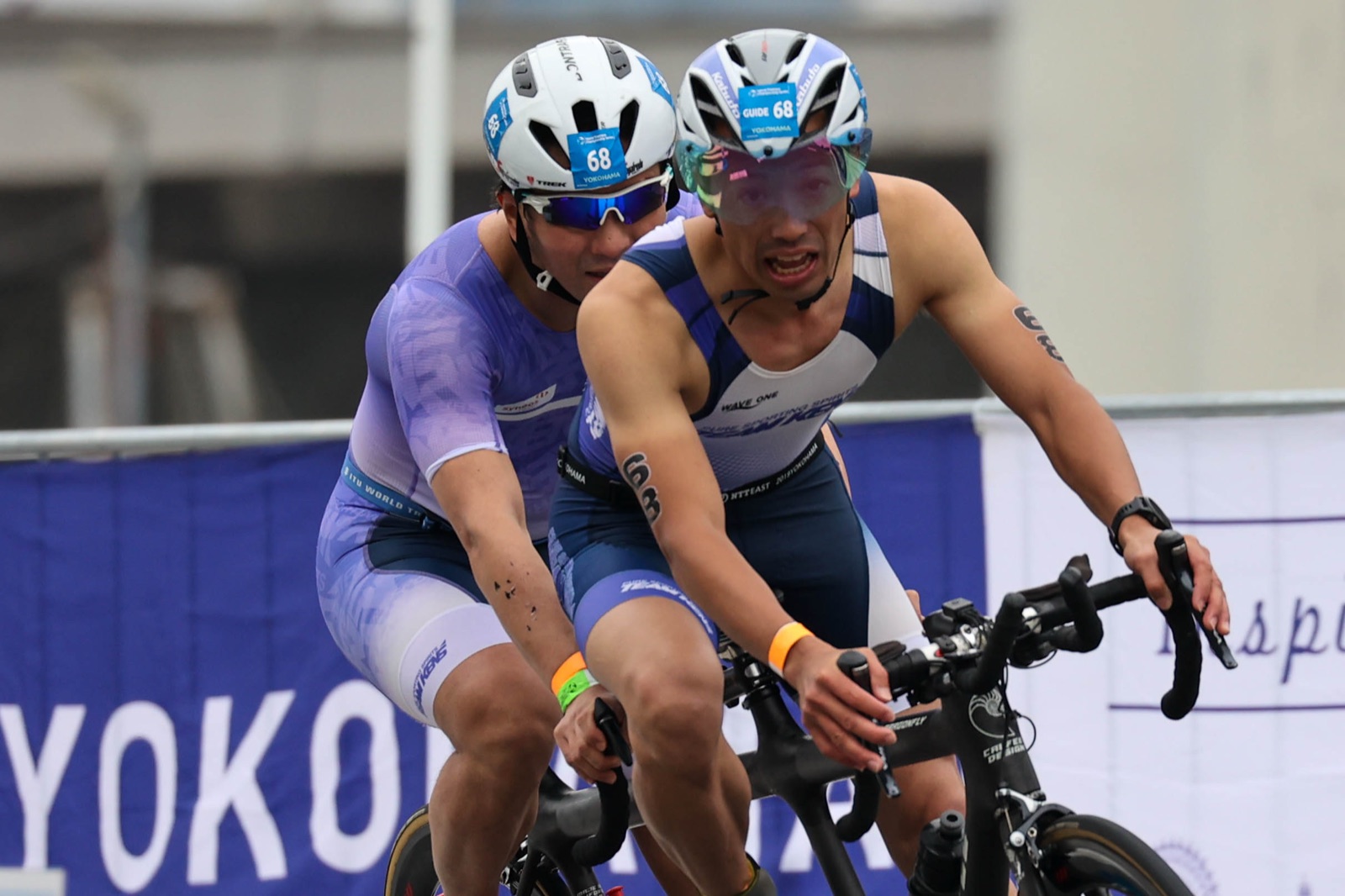 ガイドとタンデム自転車で疾走する中澤隆
